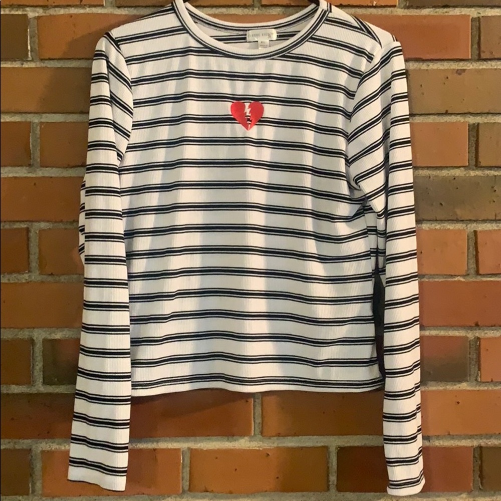 Broken Heart Striped Long Tee🤍🖤